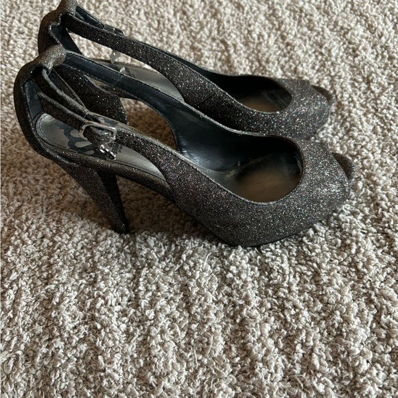 Used glitter high heel shoes 👠 good condition, size 7.5 - Picture 16 of 16